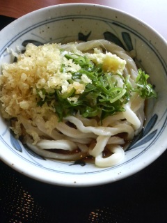 ���ɐH�ׂ�