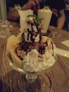 ���ق���